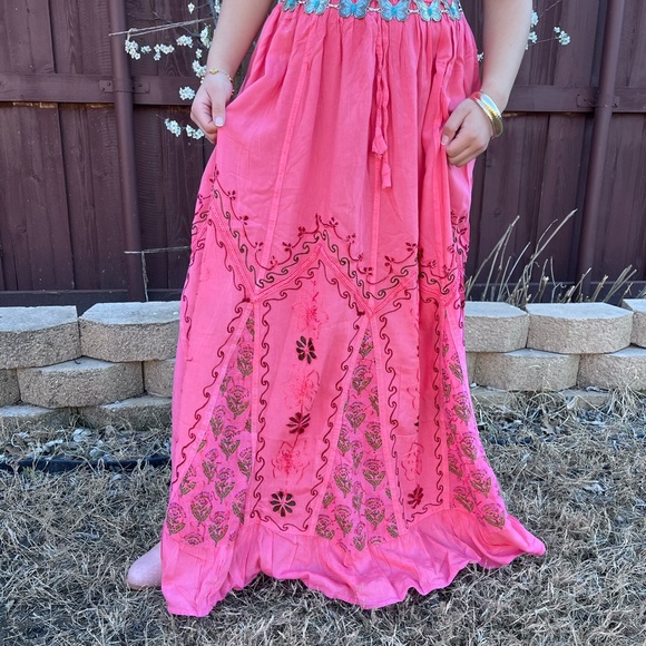 Pink Embroidered Women's Skirt - Picture 2 of 10